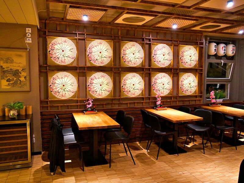 Das Lokal - Hauptzimmer und Kassenbereich